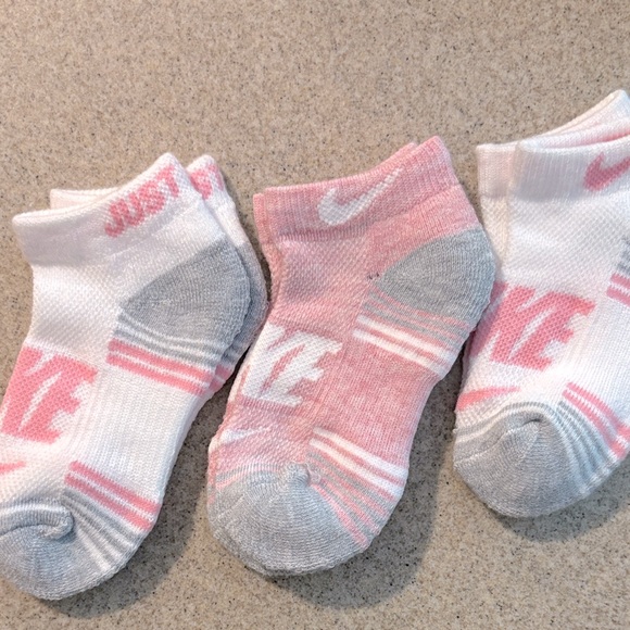 Set of 3 Toddler Girl Nike Socks - Picture 1 of 1